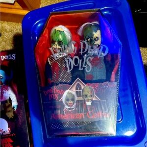 Living dead dolls American Gothic Set brand new, NIB, factory condition